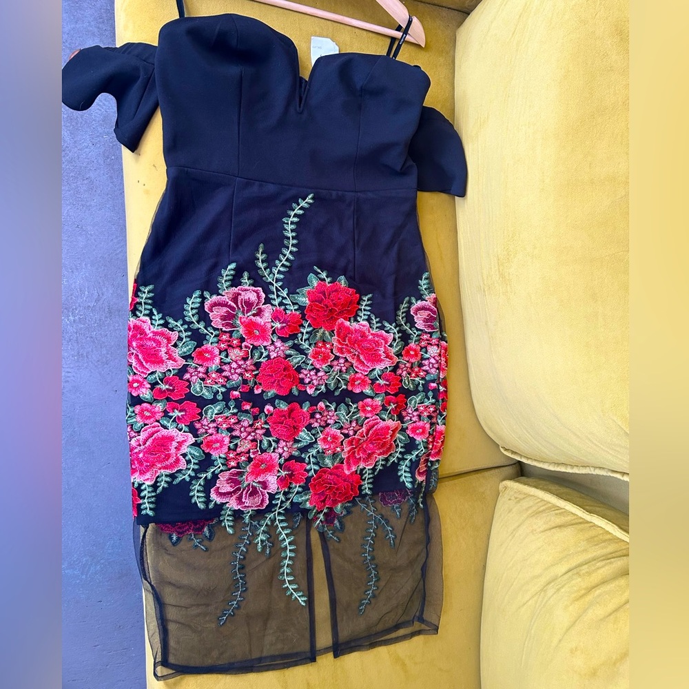 Soieblu Formal Dress ❤️